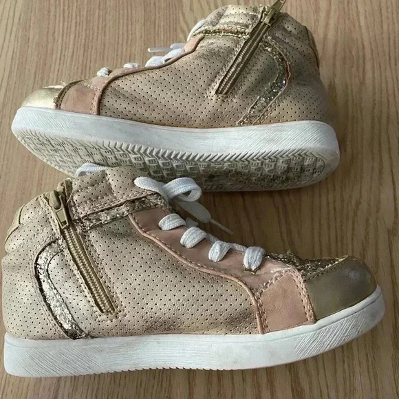 Girl Justice Sneakers Bundle Size 5 - Picture 3 of 11